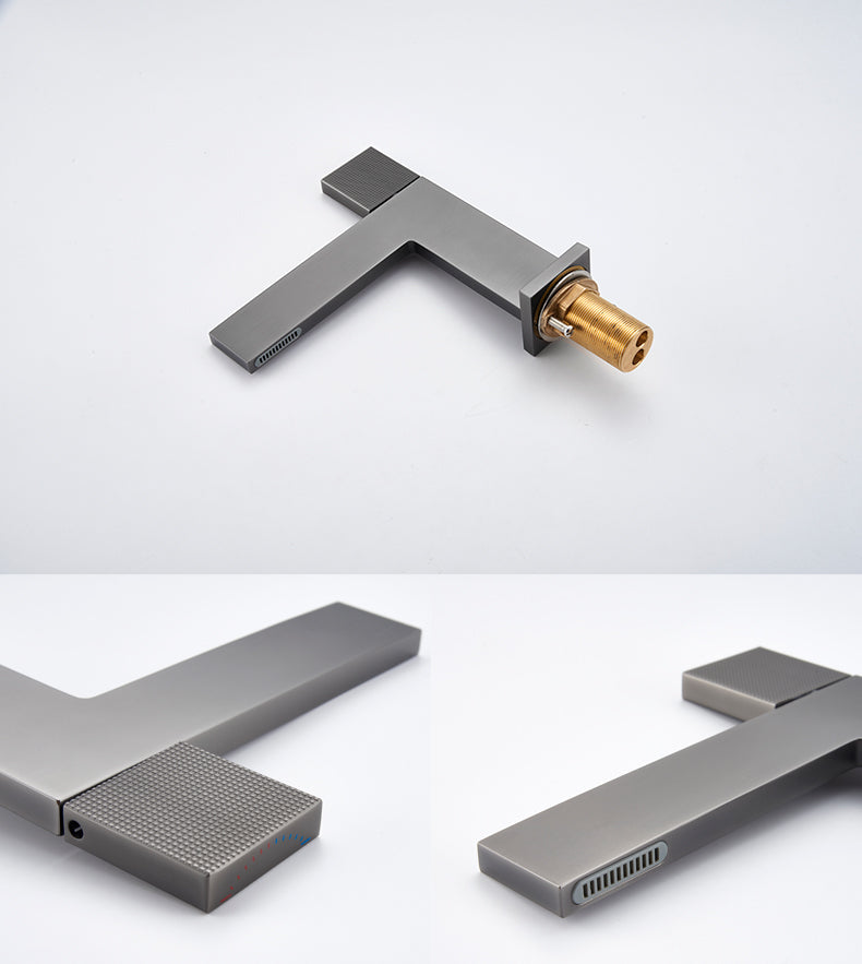 Mitigeur salle de bain gris brossé