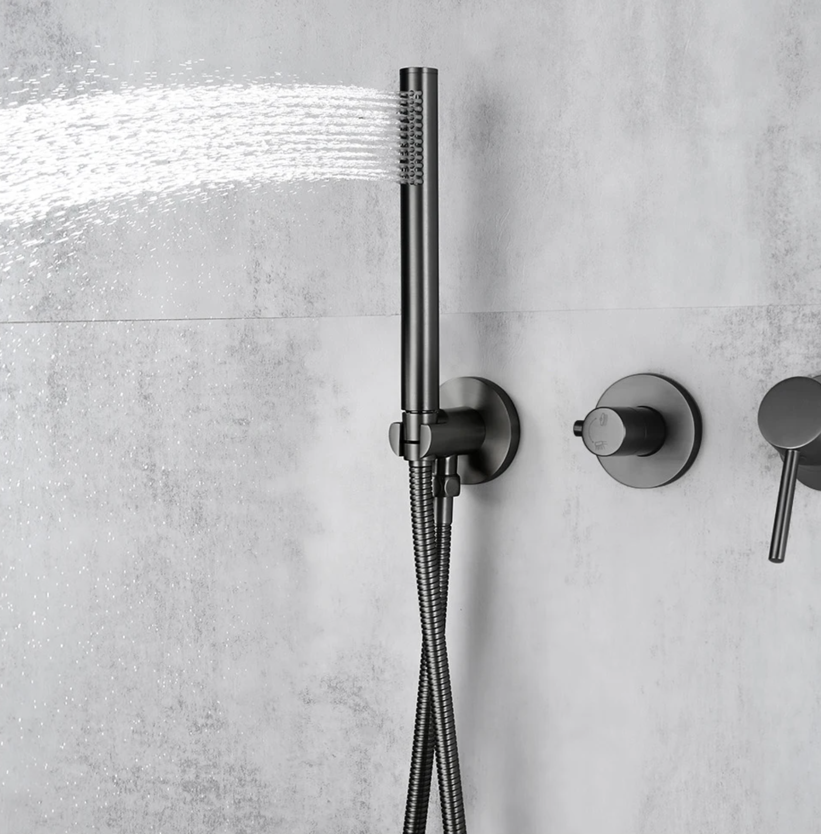 Colonne de douche encastrée gris brossé