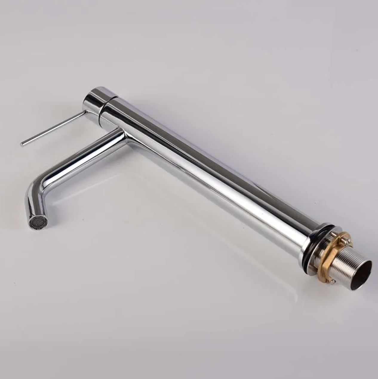 Mitigeur de salle de bain chromé