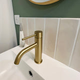 Mitigeur de salle de bain or brossé