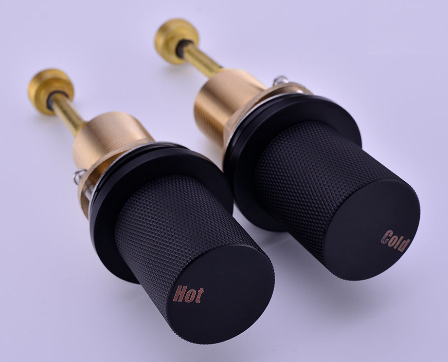 Robinet de salle de bain noir mat