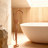 Mitigeur sur pied or rose brossé