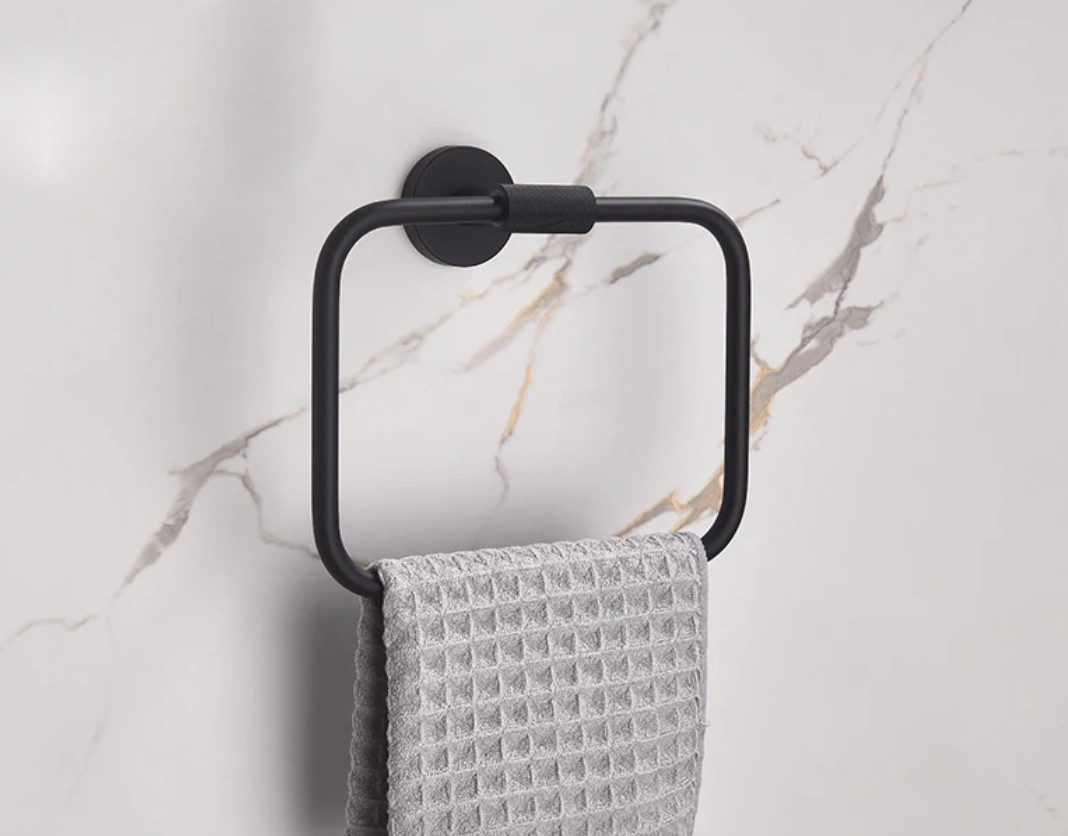 Porte serviettes noir mate strié