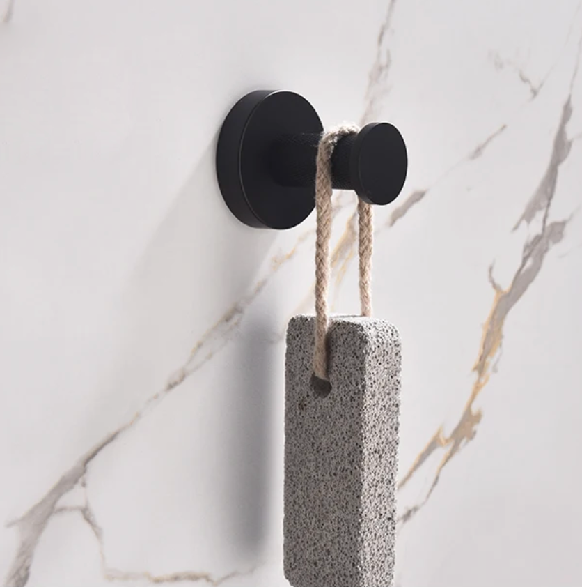 Porte-serviettes noir mate strié