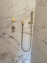 Colonne de douche encastrée or brossé