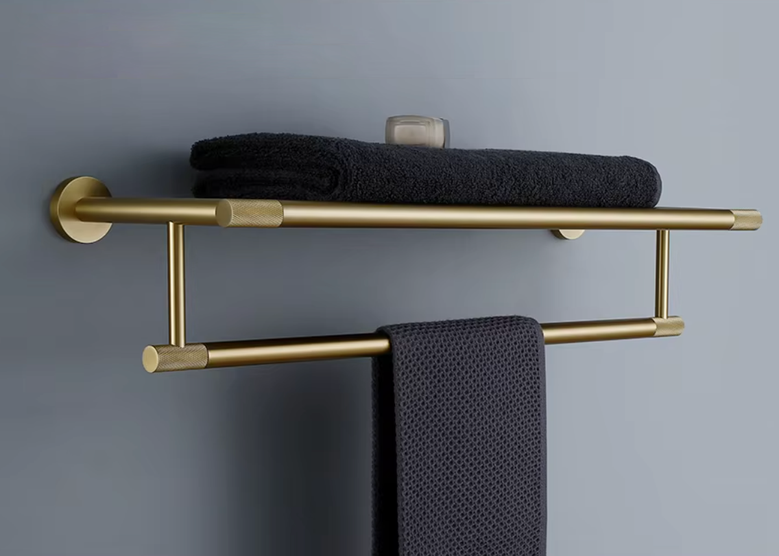 Porte serviettes or brossé strié